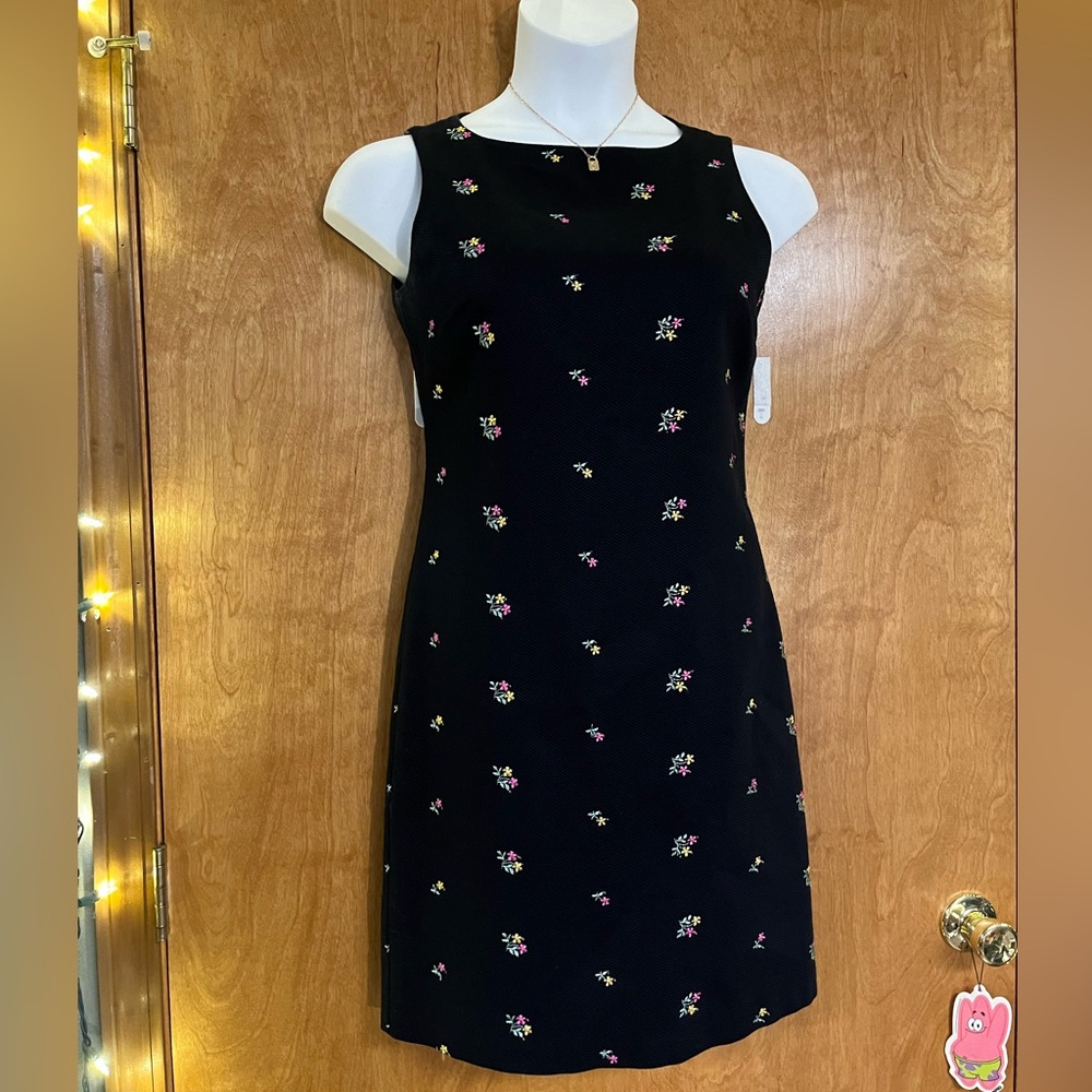 LIKE NEW Talbots Embroidered Dress
